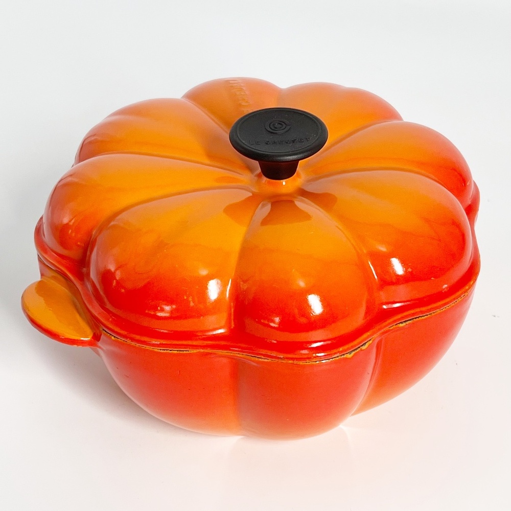 Le Creuset Flame Orange Vintage Pumpkin Cast Iron Enamel Dutch Oven 2 Qt.
